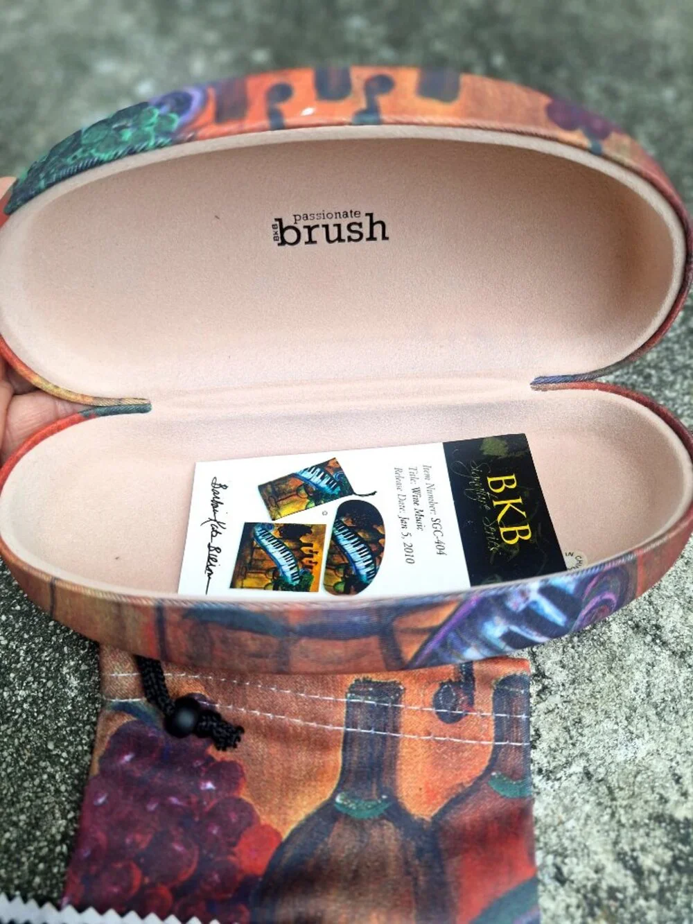 BKB Passionate Brush Sunglass Hard Shell Case Set Piano Theme Vintage